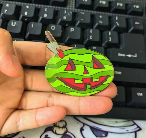 summerween pin